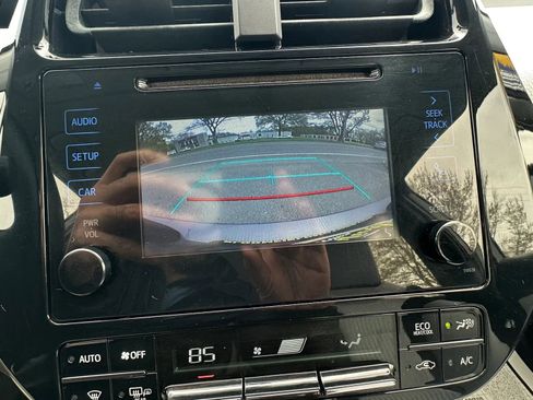 Used 2016 Toyota Prius Two FWD image 15