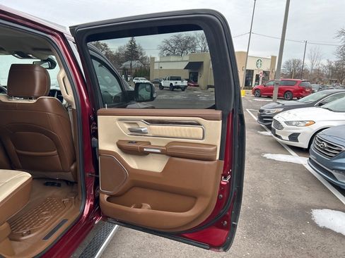 Used 2019 RAM 1500 Laramie image 17