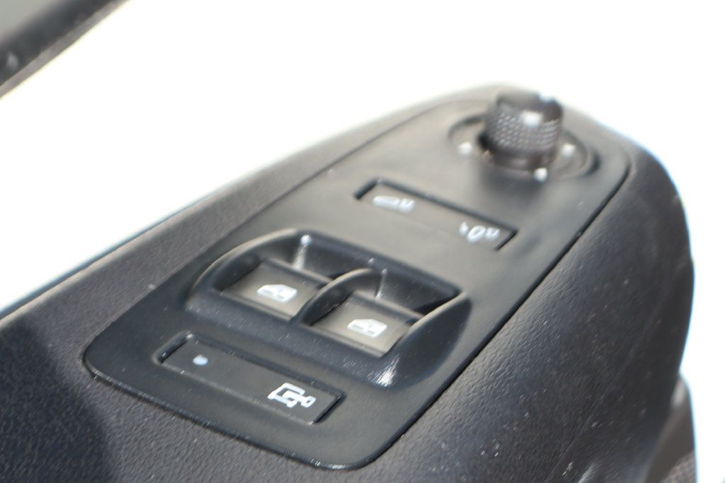 Used 2021 RAM ProMaster 2500 w/ Convenience Group FWD image 18
