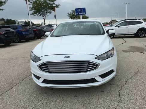 Used 2018 Ford Fusion SE image 3