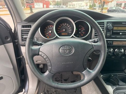 Used 2006 Toyota 4Runner Sport image 25