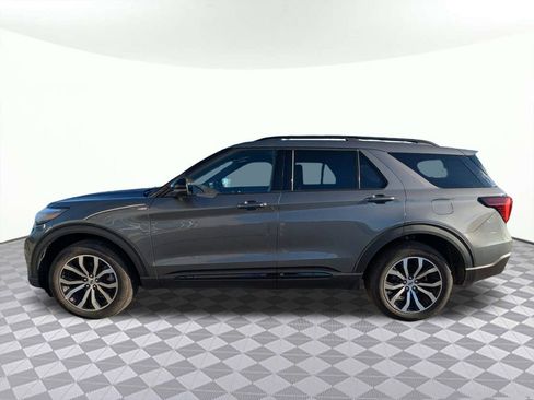 Used 2025 Ford Explorer ST-Line image 6