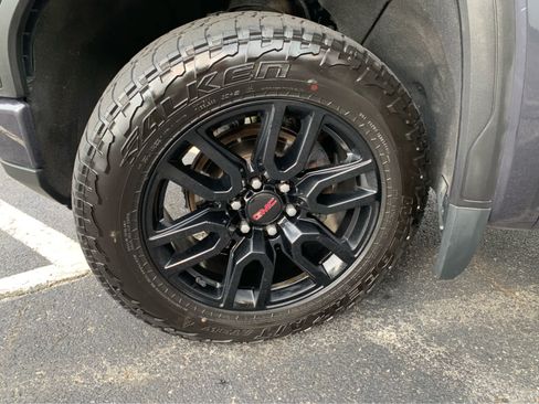 Used 2022 GMC Sierra 1500 Elevation AWD/4WD image 7