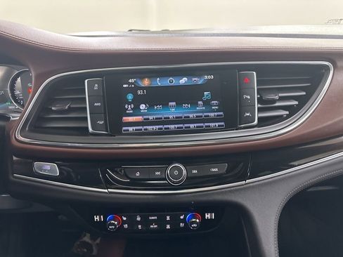 Used 2018 Buick Enclave Avenir w/ Avenir Technology Package image 42