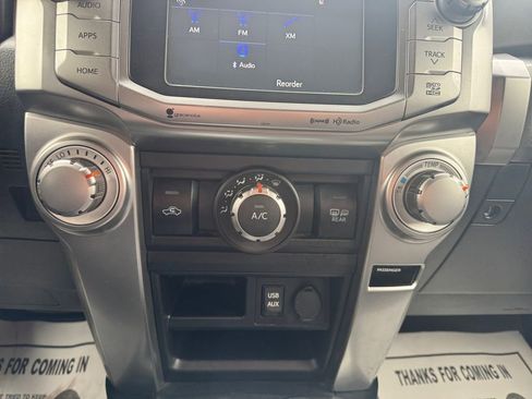 Used 2018 Toyota 4Runner SR5 AWD/4WD image 19