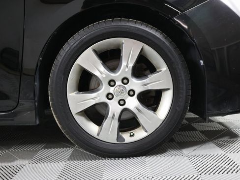 Used 2012 Toyota Sienna SE FWD image 6
