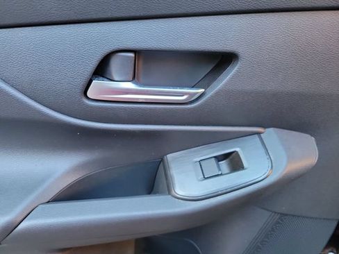 Used 2026 Nissan Sentra SR w/ Floor Mat Package FWD image 18