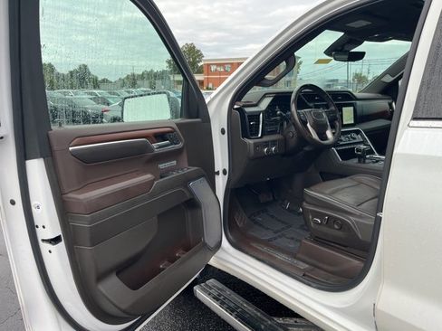 Used 2023 GMC Sierra 1500 Denali image 5