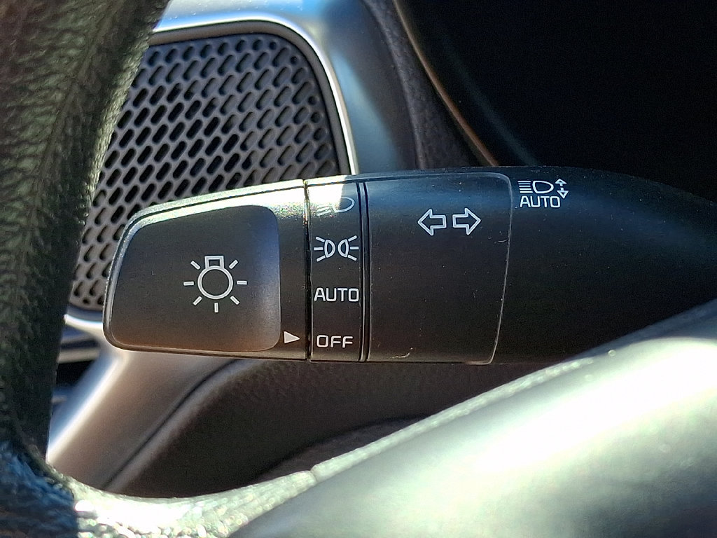 Used 2023 Kia Soul LX w/ LX Technology Package FWD image 23