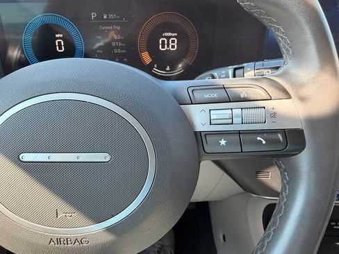 Used 2024 Hyundai Kona SEL FWD image 19