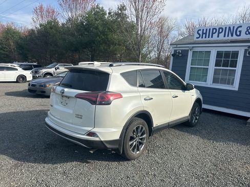 Used 2018 Toyota RAV4 Limited w/ Advanced Technology Package image 7