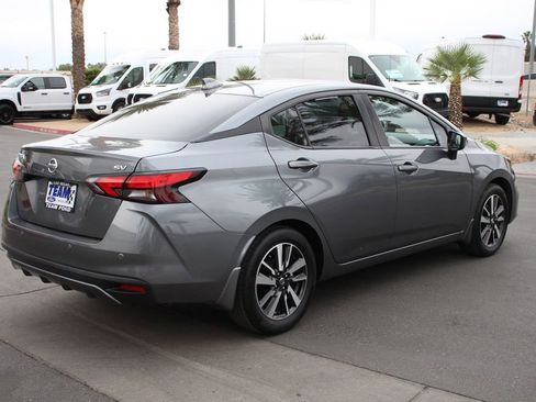Used 2022 Nissan Versa SV image 8