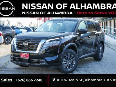 New 2025 Nissan Pathfinder SV