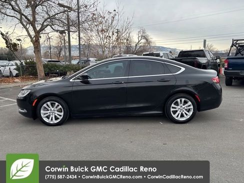 Used 2017 Chrysler 200 Limited Platinum w/ Comfort & Convenience Group image 5