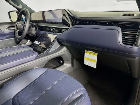 New 2026 INFINITI QX80 4WD w/ Sport Exterior Package image 37