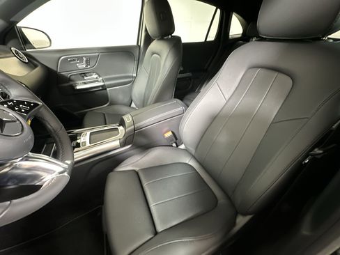 New 2025 Mercedes-Benz GLA 250 4MATIC image 11