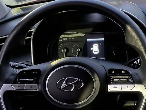 Used 2023 Hyundai Tucson SE image 19