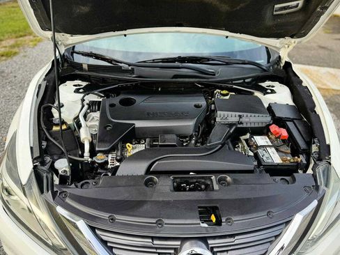 Used 2016 Nissan Altima 2.5 S w/ Power Driver Seat Package image 11