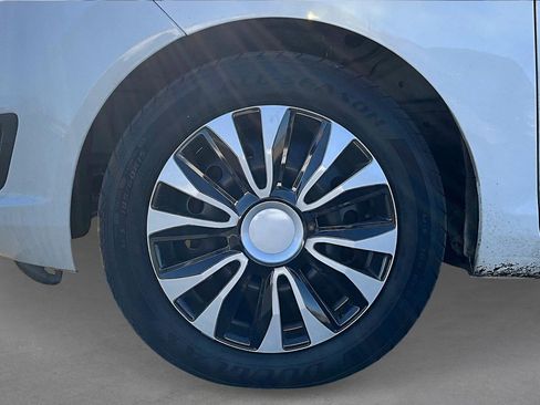 Used 2014 Ford Fiesta S image 8