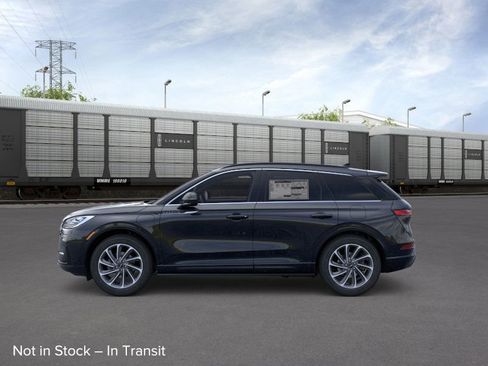 New 2026 Lincoln Corsair Grand Touring image 3