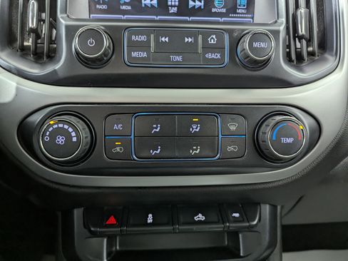 Used 2018 Chevrolet Colorado LT image 16