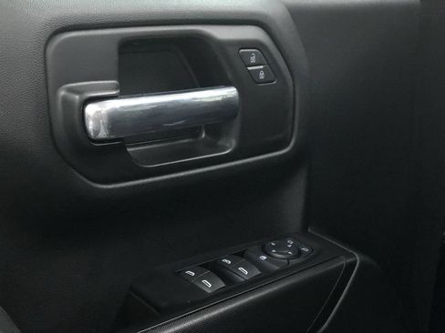 Used 2019 Chevrolet Silverado 1500 Custom Trail Boss w/ Infotainment Package AWD/4WD image 13