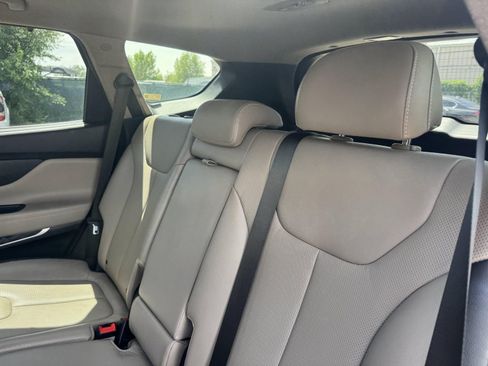 Used 2020 Hyundai Santa Fe Limited AWD/4WD image 16