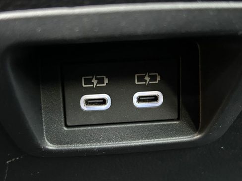 Used 2024 Toyota Corolla Cross AWD Hybrid image 22