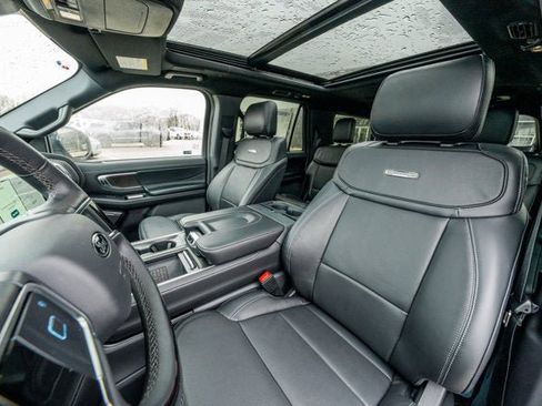 New 2025 Ford Expedition Max Platinum w/ Stealth Performance Package image 38