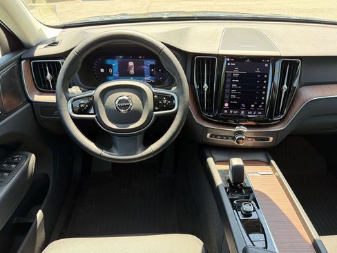 Used 2023 Volvo XC60 B5 Plus w/ Climate Package image 28