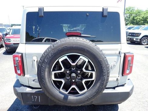 Used 2025 Ford Bronco Outer Banks AWD/4WD image 5