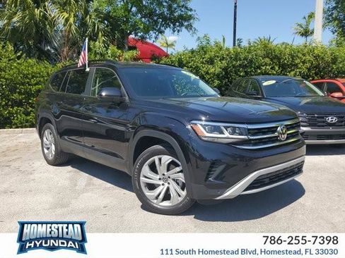 Used 2023 Volkswagen Atlas SE image 1