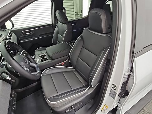 New 2026 GMC Sierra EV Elevation w/ Premium Package AWD/4WD image 28