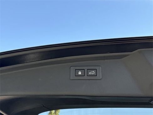 Certified 2025 Subaru Outback Onyx Edition w/ Popular Package #2 image 17