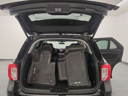 Used 2022 Ford Explorer XLT w/ Class IV Trailer Tow Package AWD/4WD image 26