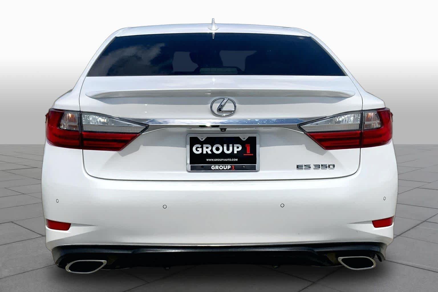 Used 2017 Lexus ES 350 w/ Luxury Package FWD image 5