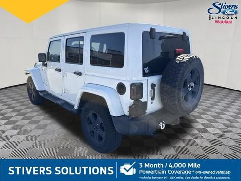Used 2016 Jeep Wrangler Unlimited Sahara w/ Max Tow Package AWD/4WD image 10