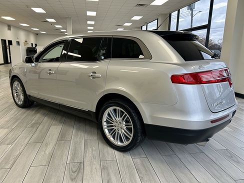 Used 2018 Lincoln MKT AWD w/ Technology Package image 7
