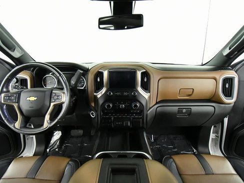 Used 2022 Chevrolet Silverado 1500 High Country w/ Safety Package II image 18