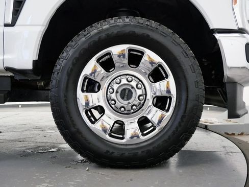 Used 2023 Ford F250 Lariat w/ Chrome Package AWD/4WD image 37