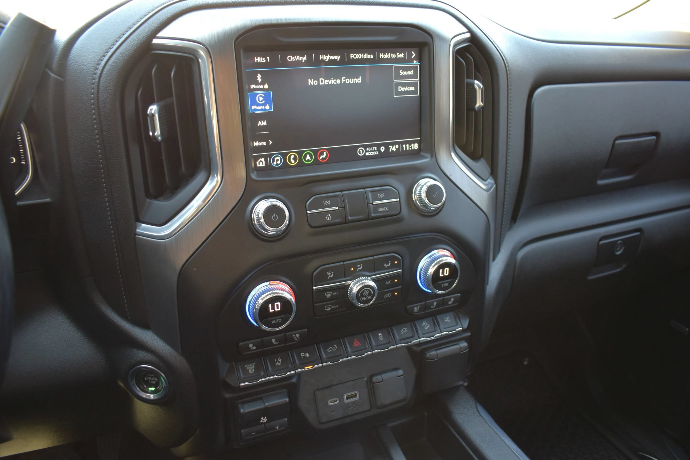 Used 2021 GMC Sierra 3500 Denali w/ Denali Black Diamond Edition AWD/4WD image 25