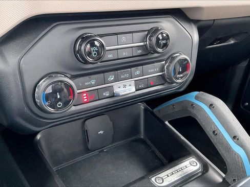 Used 2022 Ford Bronco Wildtrak image 63