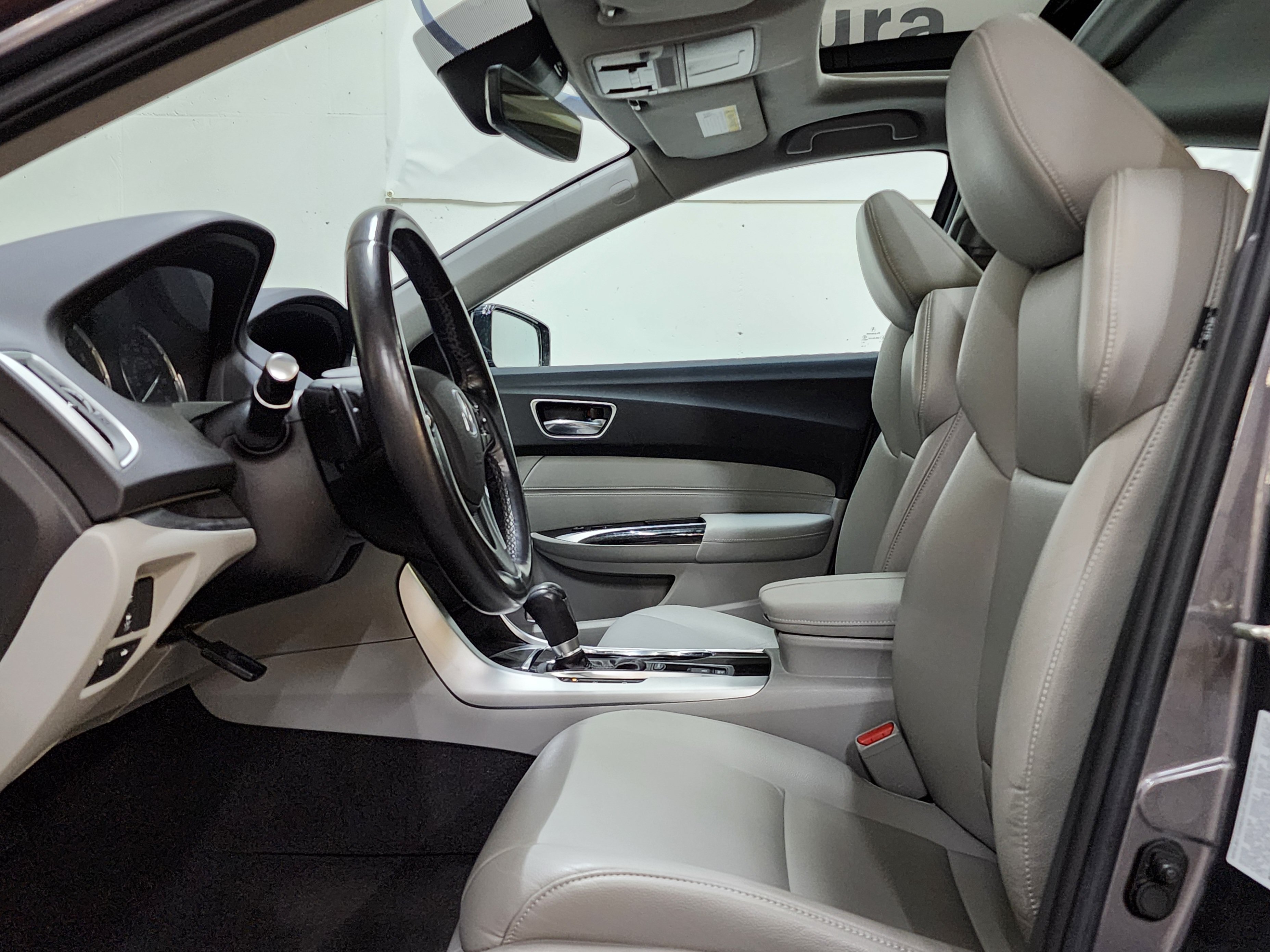 Used 2019 Acura TLX FWD image 15