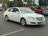 Used 2010 Toyota Avalon XLS image 3
