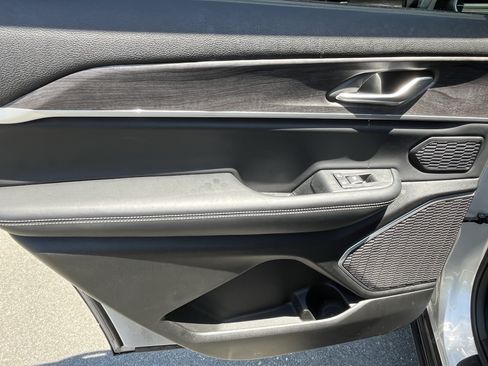 Used 2022 Jeep Grand Cherokee L Limited RWD image 29