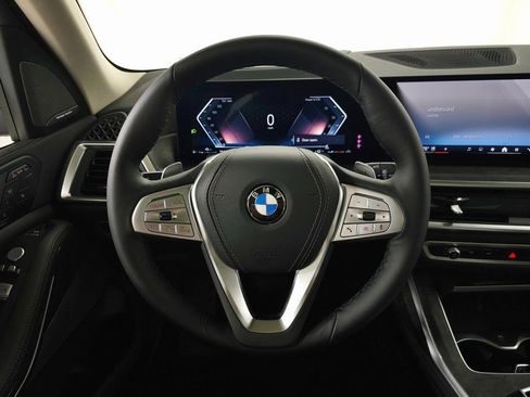 Used 2026 BMW X7 xDrive40i image 16