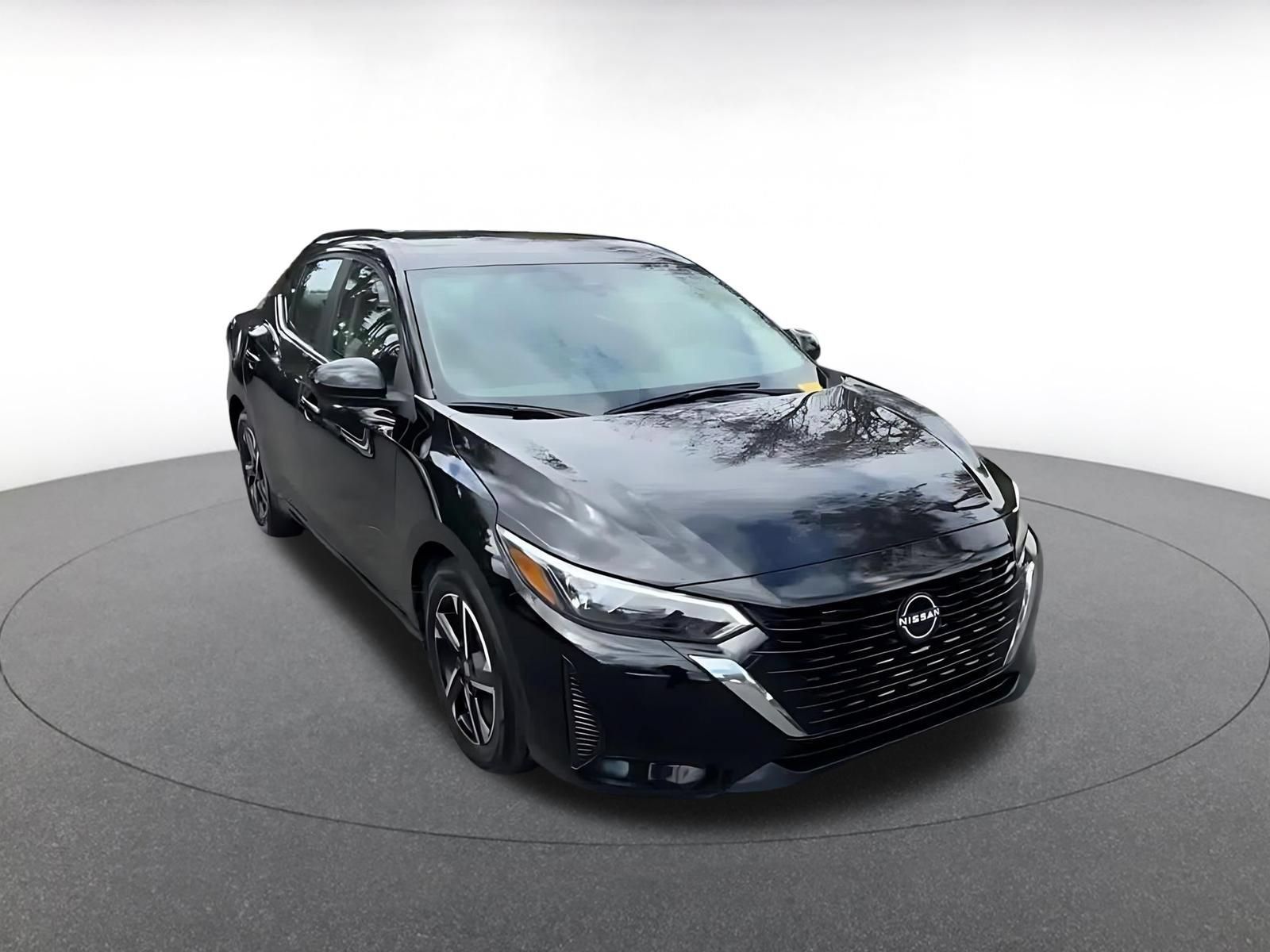 Used 2025 Nissan Sentra SV FWD image 3