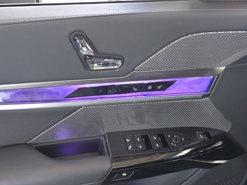 New 2024 BMW i7 eDrive50 w/ M Sport Package image 14