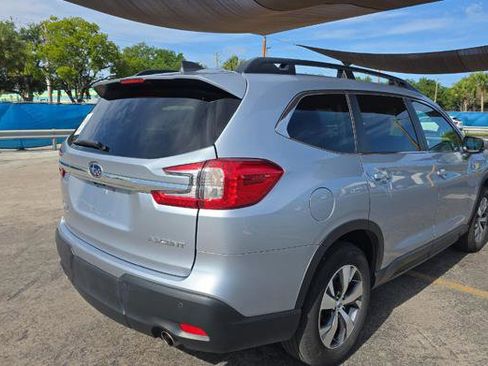 Used 2025 Subaru Ascent Premium image 4