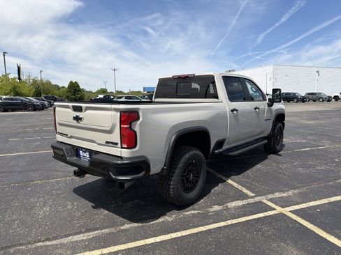 New 2026 Chevrolet Silverado 2500 ZR2 w/ LPO, Dark Essentials Package AWD/4WD image 5